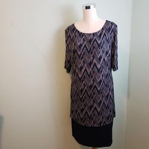 Connected Apparel Navy White Chevron Short Sleeve